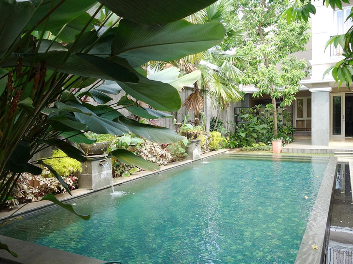 Saffron Suites Syariah Jakarta Exterior foto